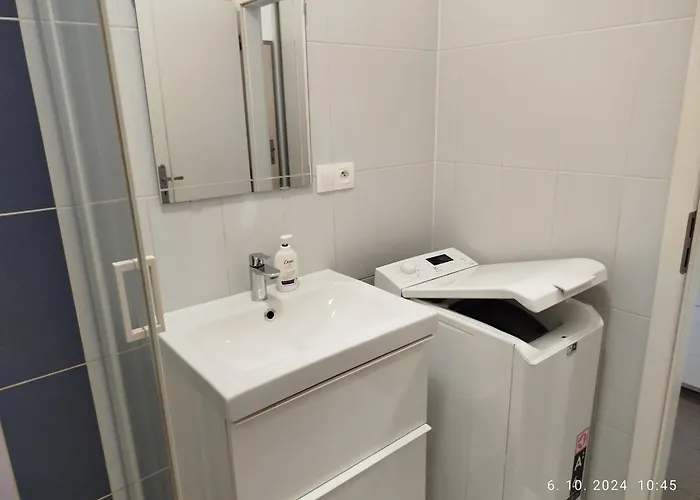 Garsonka V Bratislave * براتسيلافا